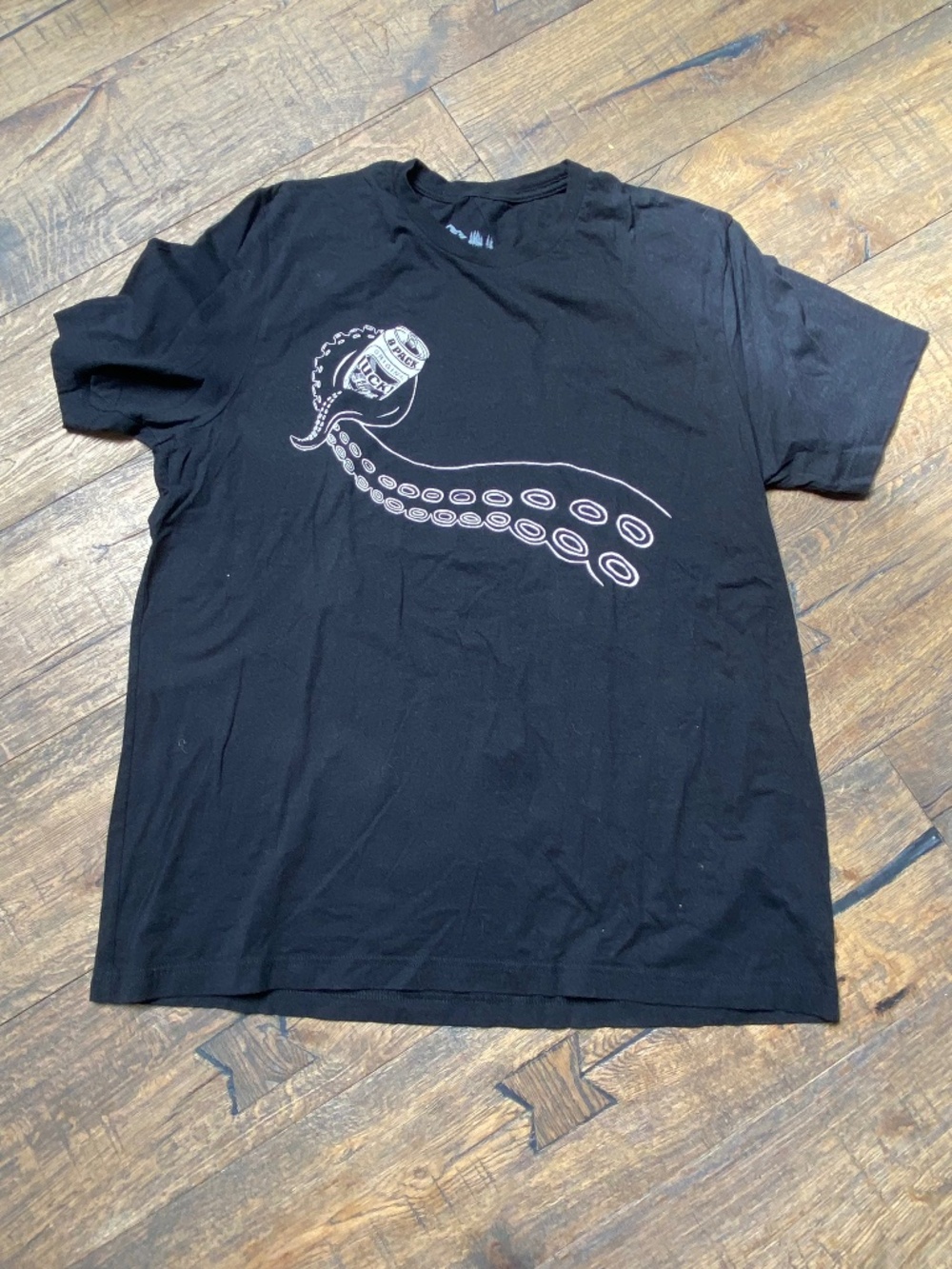 Westcoastees Lucky Lager Octopus Graphic T-Shirt Black 2XL